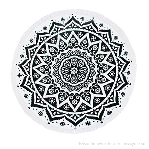 Round beach towel